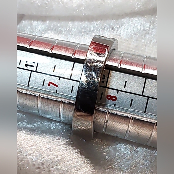 Vintage Size 7.5 Stainless Steel Heart Ring - Picture 4 of 5